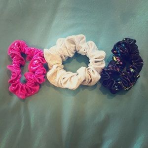 SCRUNCHIES